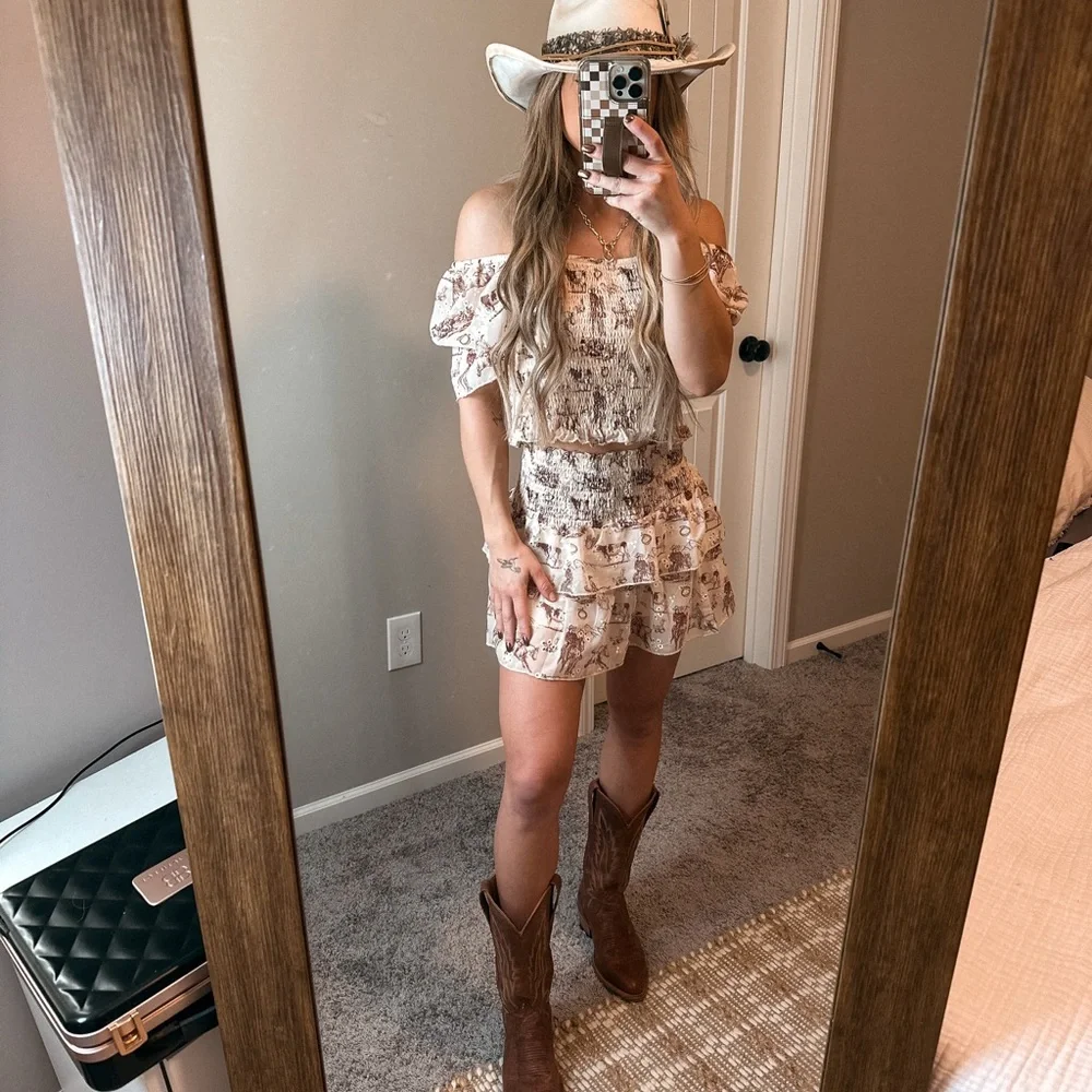 NWT Western Scene High-Waisted Skort | Cream - Picture 7 of 7